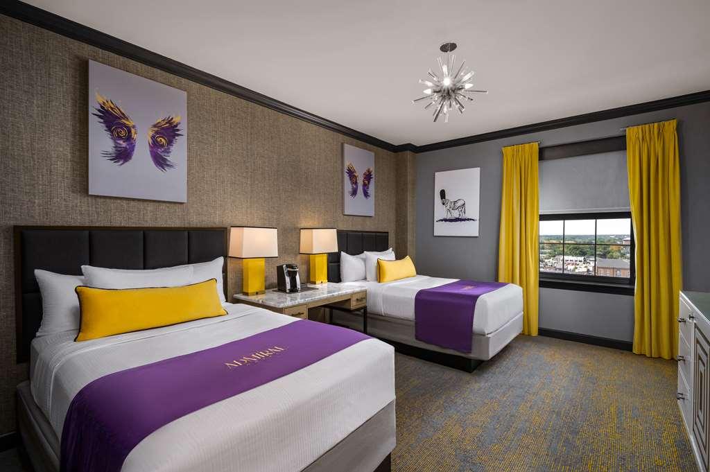 The Admiral Hotel Mobile Room photo