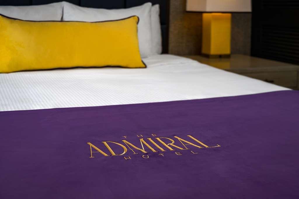 The Admiral Hotel Mobile Room photo