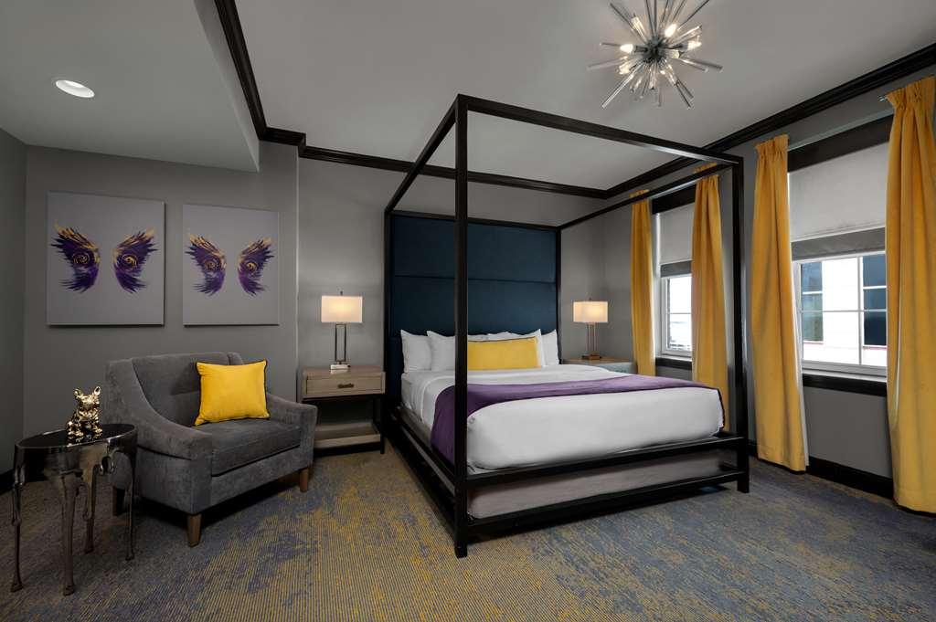The Admiral Hotel Mobile Room photo