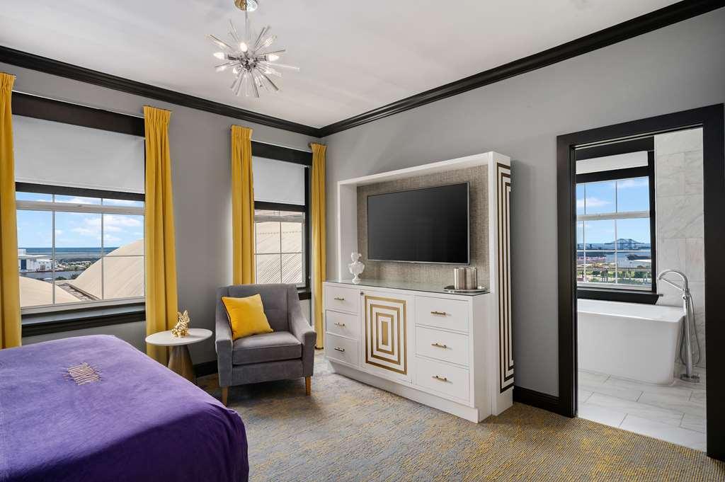 The Admiral Hotel Mobile Room photo